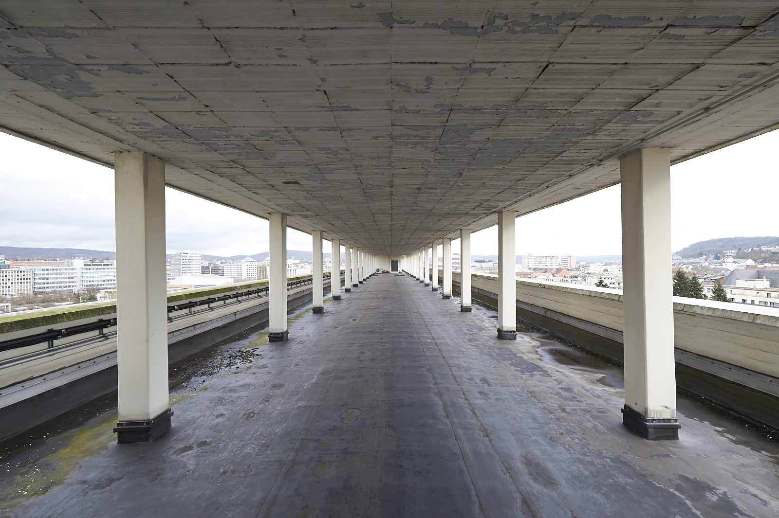 Foto-Dokumentation der ehemaligen Französischen Botschaft in Saarbrücken, Saarbrücken, Saarland — Perspektive 13