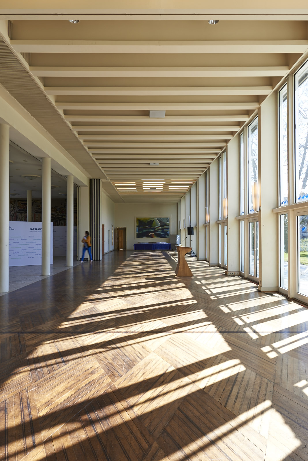 Foto-Dokumentation der ehemaligen Französischen Botschaft in Saarbrücken, Saarbrücken, Saarland — Perspektive 18