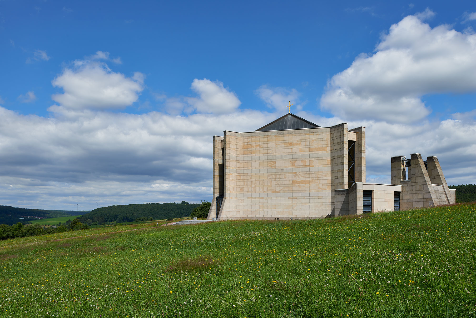 Fotografien »Statio Dominus Mundi« in Illingen-Wustweiler, Illingen, Wustweiler, Saarland — Perspektive 3
