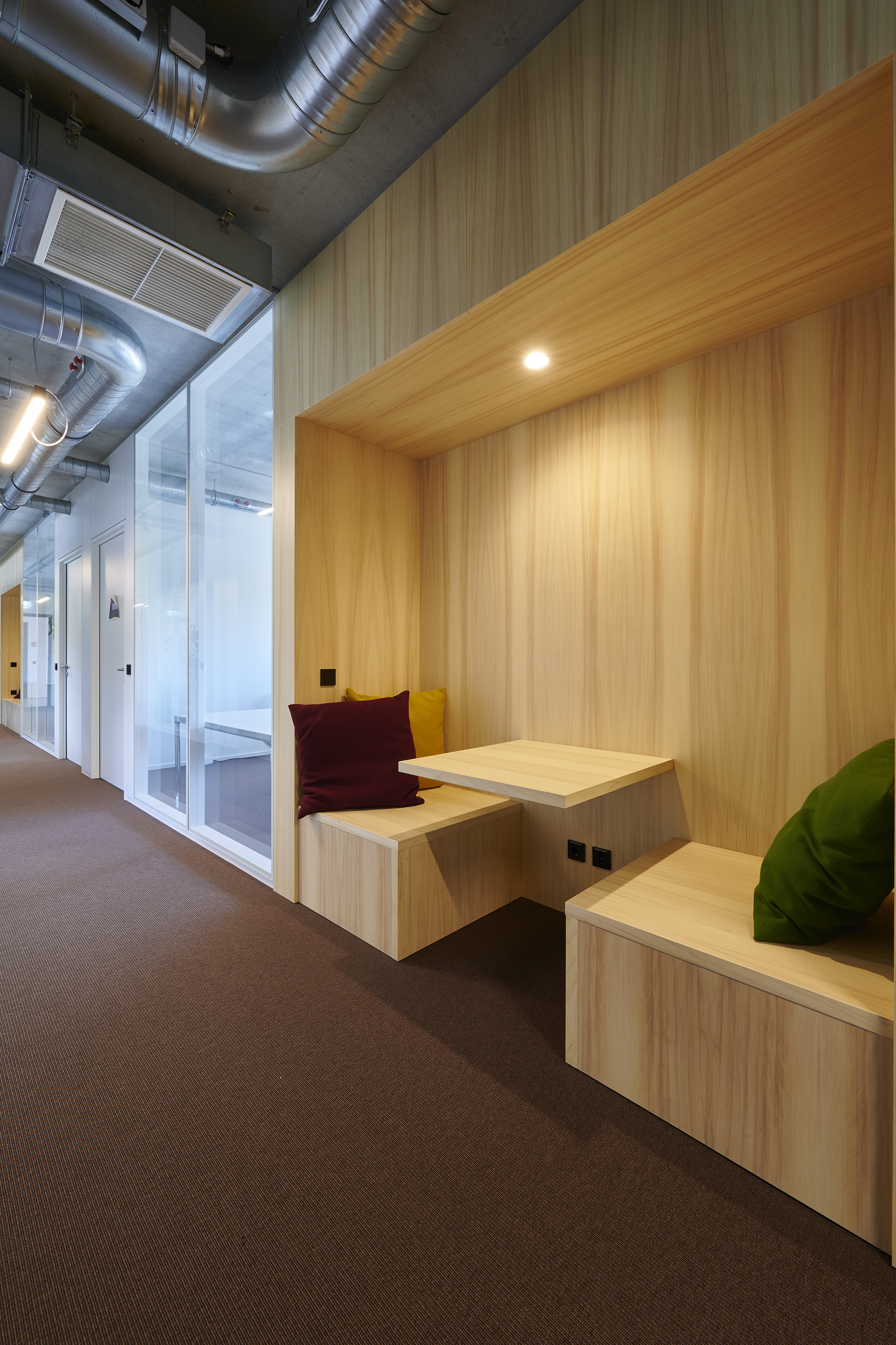 Innenaufnahmen Bürogebäude »Ergosign«, Saarbrücken, Saarland — Ansicht 7