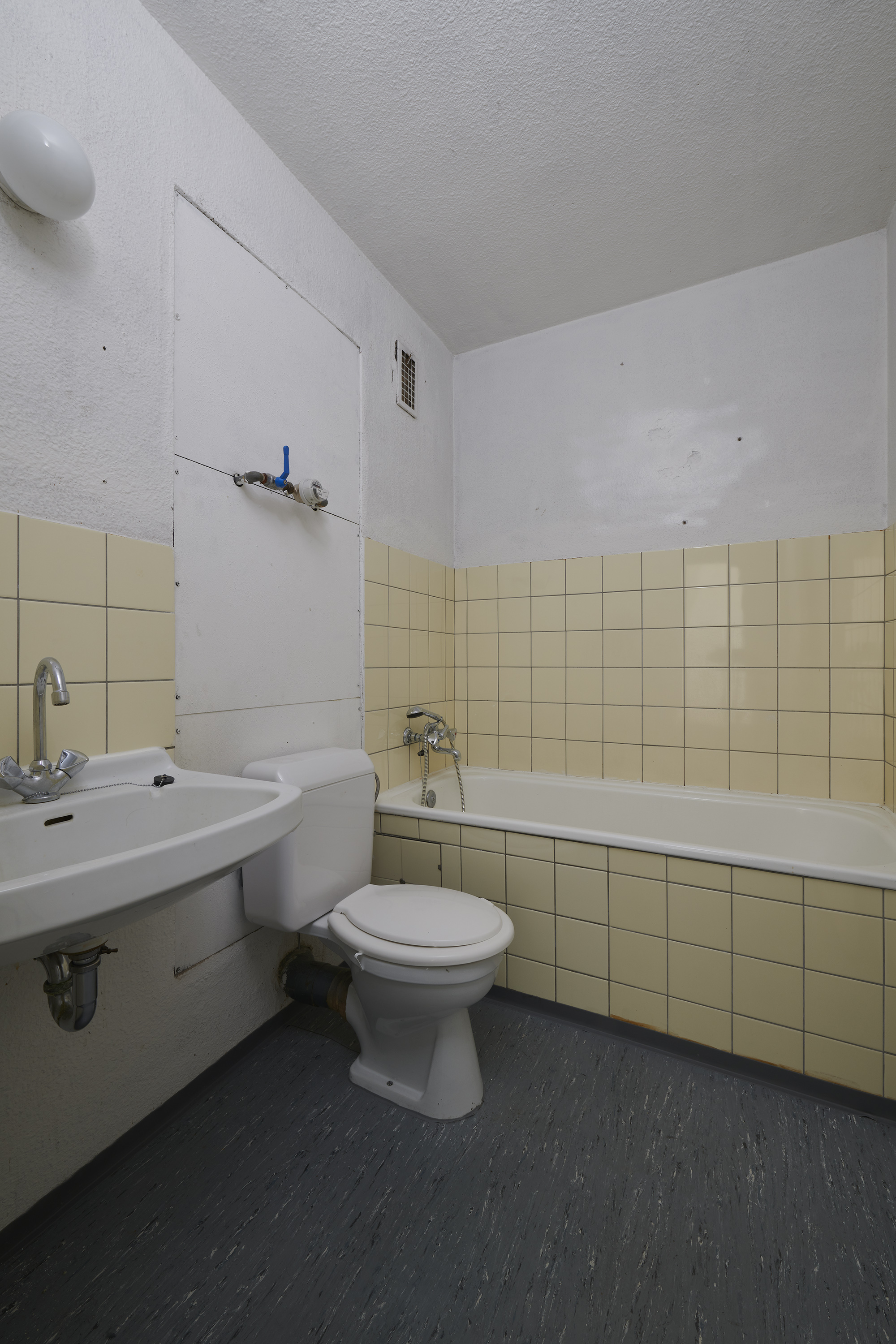 Dokumentationsfotografien »Am Königsbruch 1-5«, Saarbrücken, Saarbrücken, Saarland — Aufnahme 14