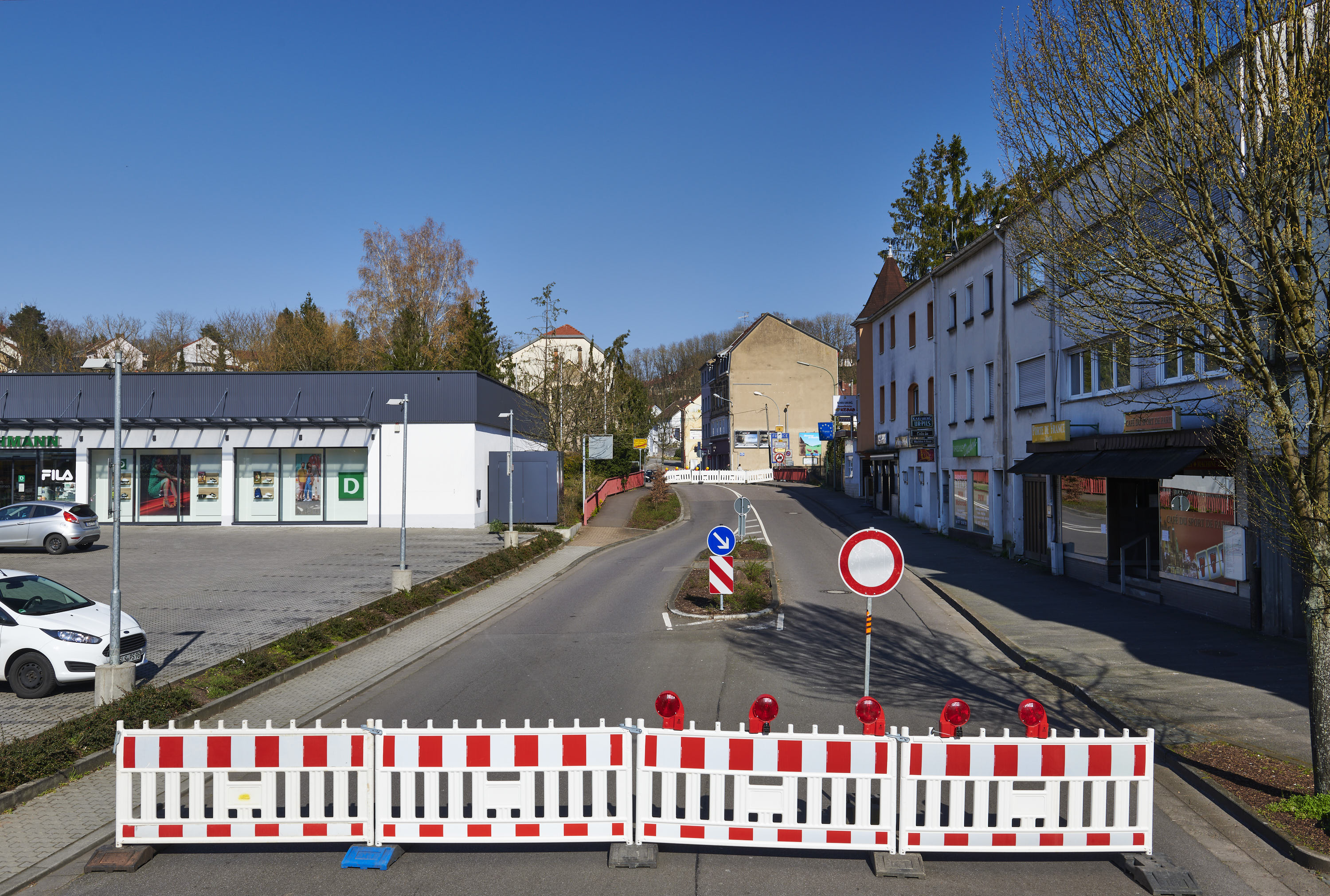 Immer noch: Grenzübergange in Corona-Zeiten..., Saarland, Lothringen, Luxemburg — Blick 65