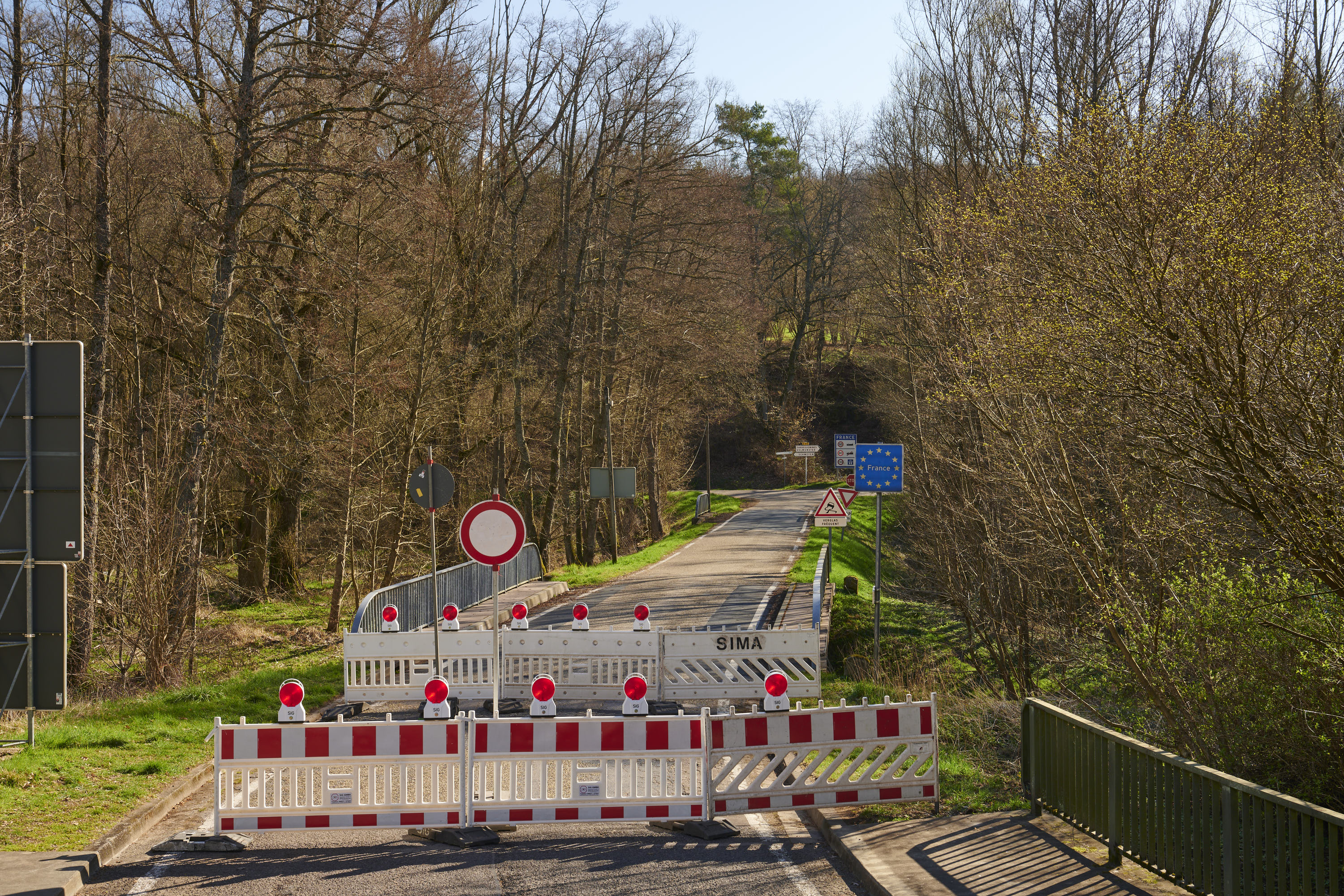 »Closing Time«: Grenzübergänge in Corona-Zeiten
