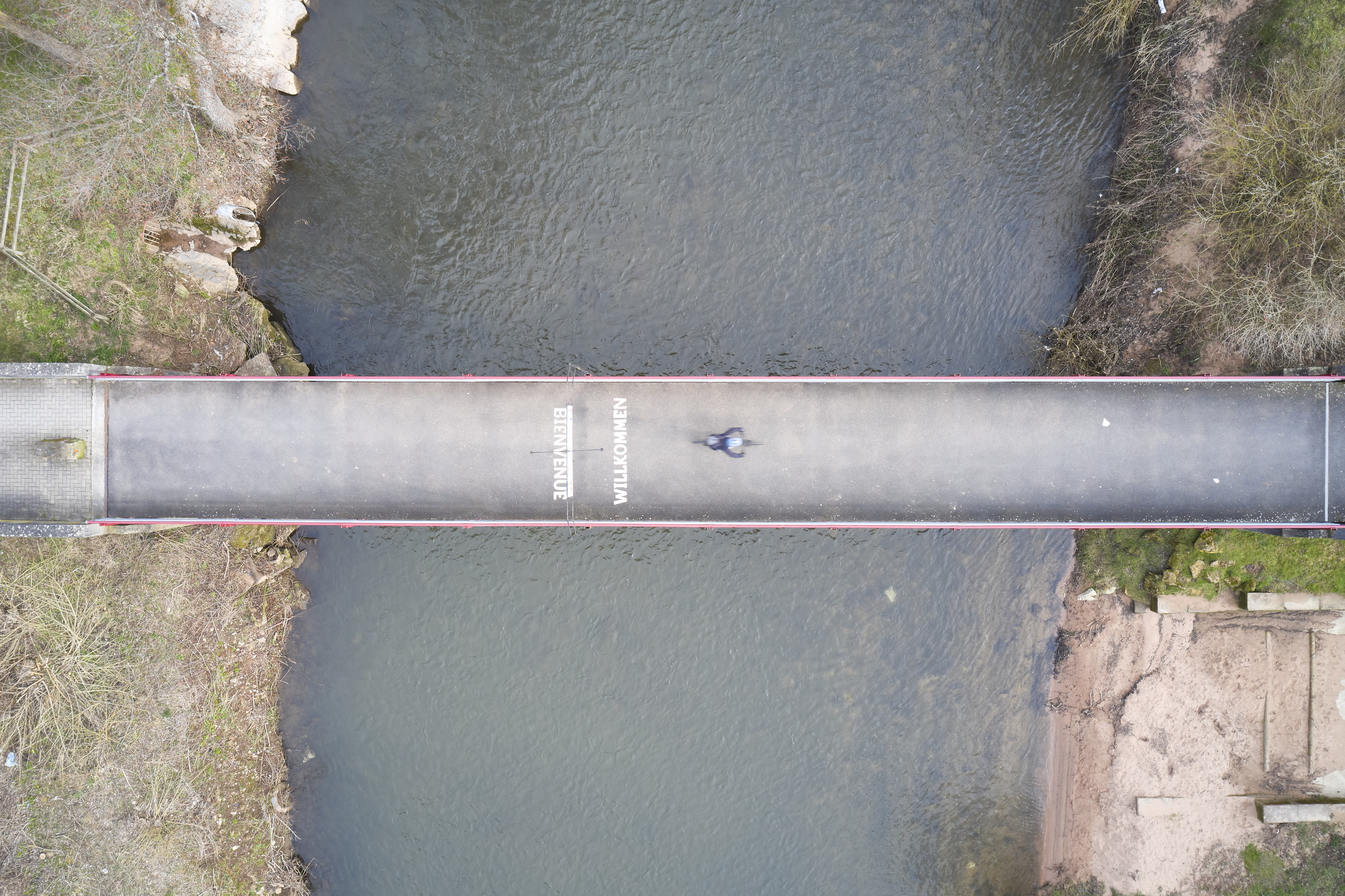 Immer noch: Grenzübergange in Corona-Zeiten..., Saarland, Lothringen, Luxemburg — Blick 25