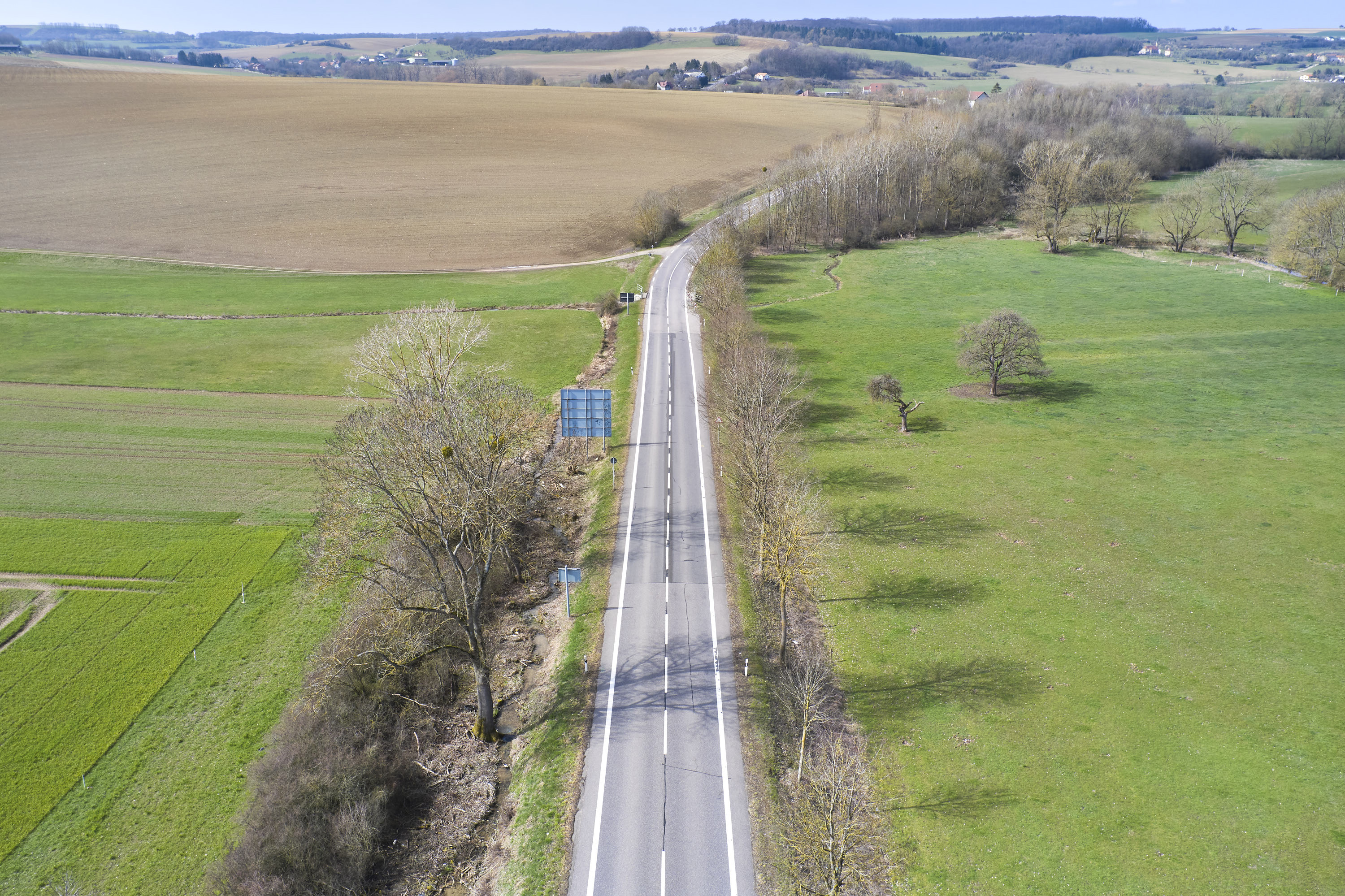 Immer noch: Grenzübergange in Corona-Zeiten..., Saarland, Lothringen, Luxemburg — Blick 100