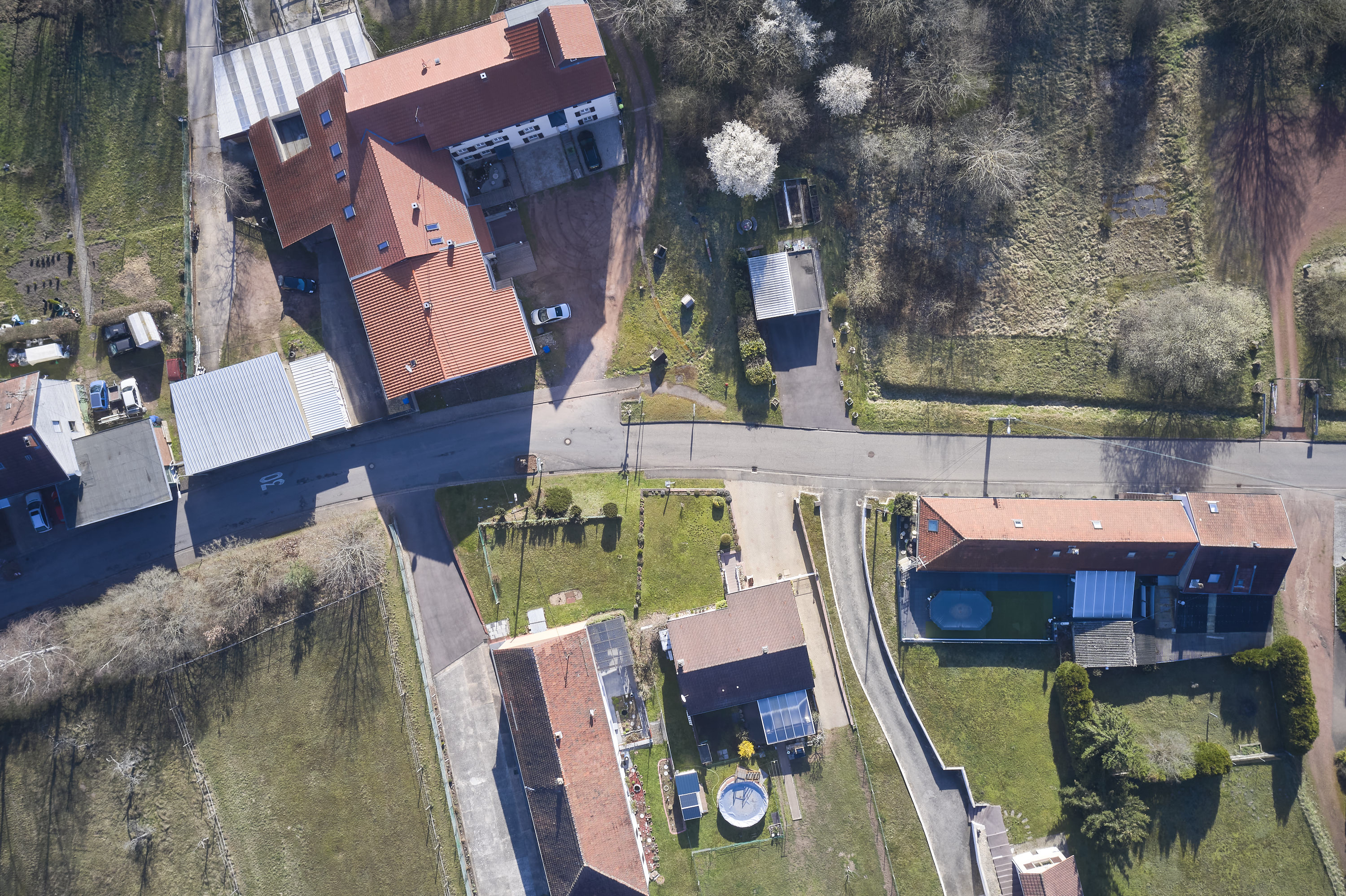 Immer noch: Grenzübergange in Corona-Zeiten..., Saarland, Lothringen, Luxemburg — Blick 75