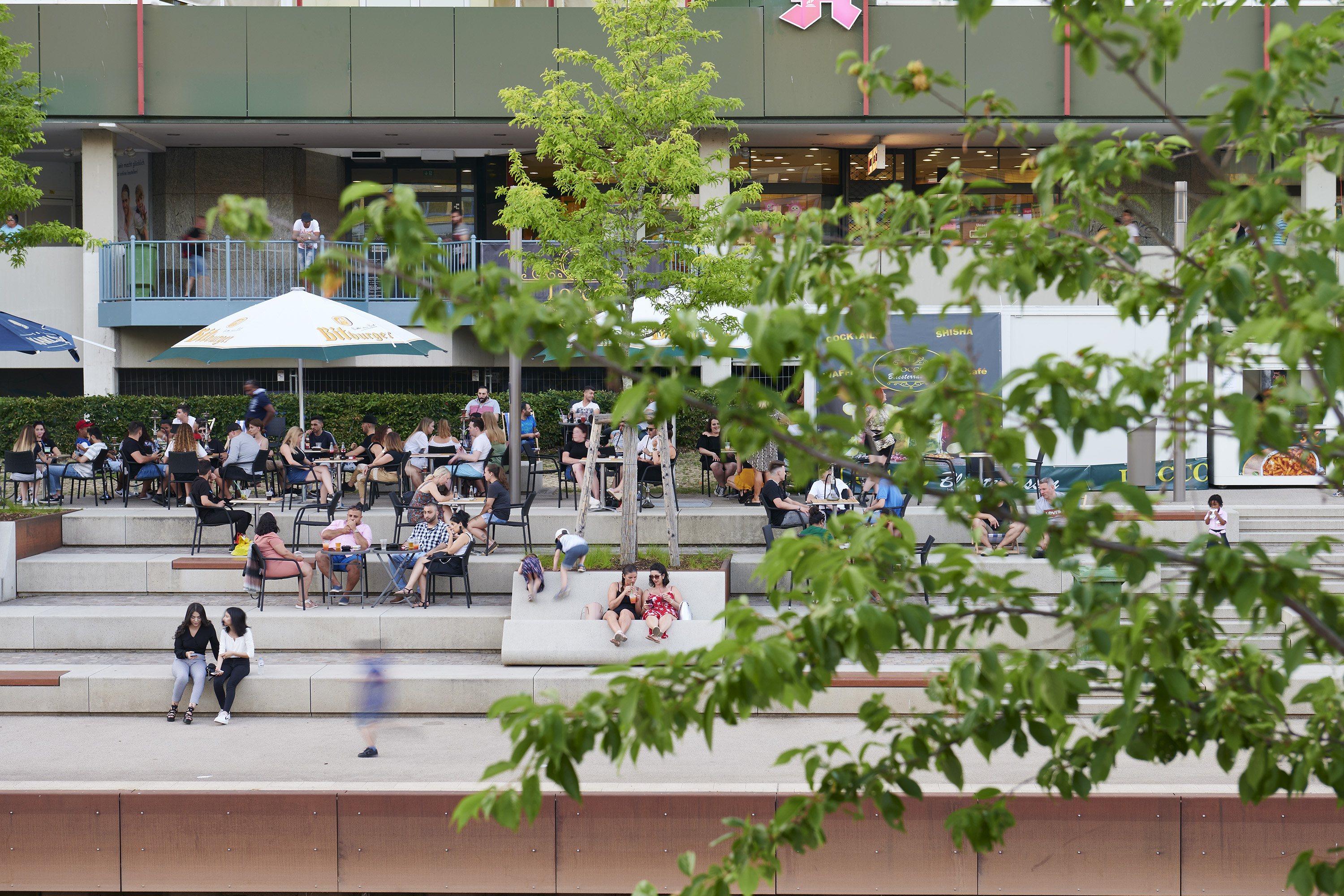 Fotografien Aussenanlagen »Bliesterrassen«, Neunkirchen, Saarbrücken, Neunkirchen, Saarland — Aufnahme 4