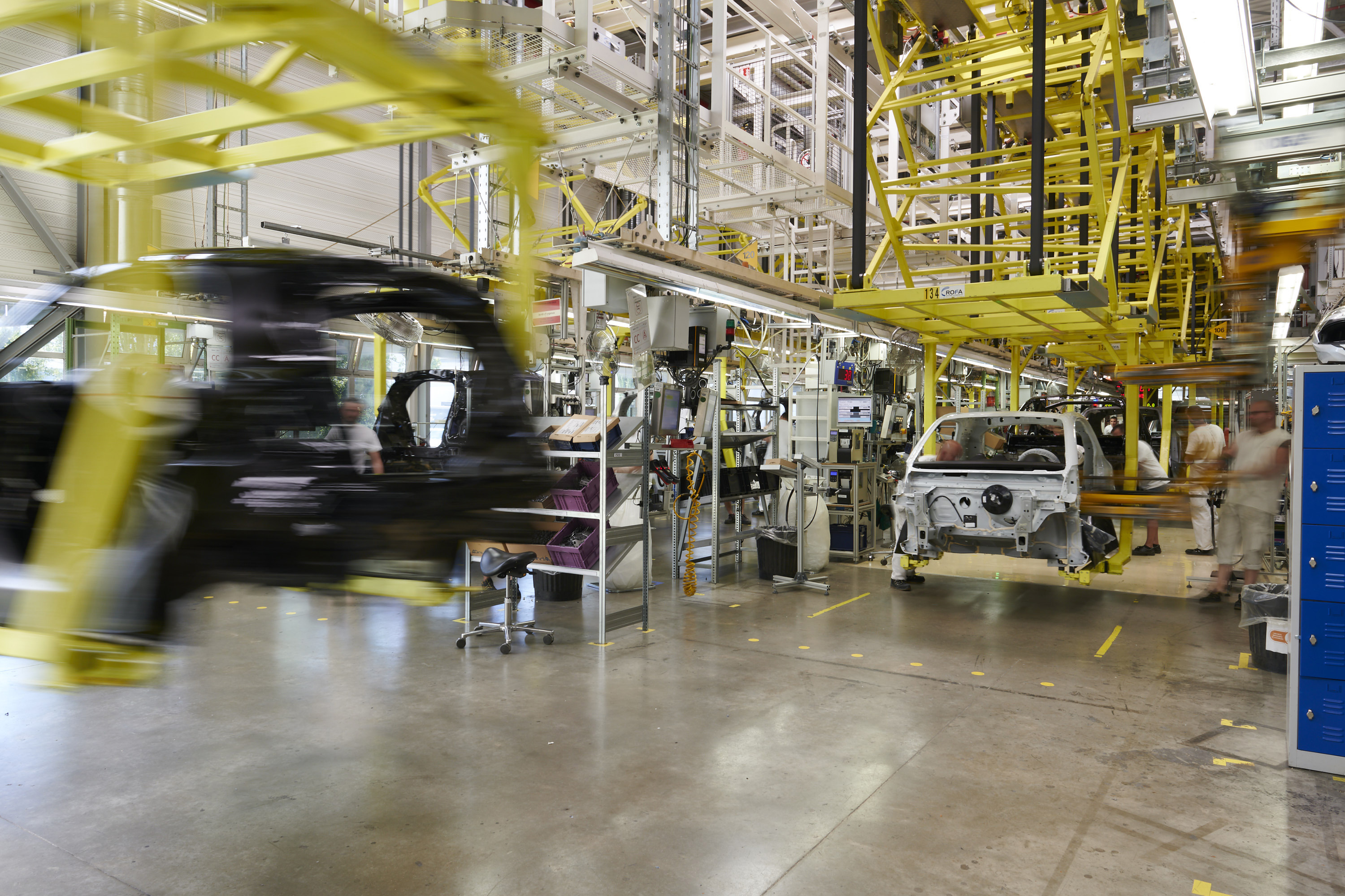 Produktionsdokumentation und Mitarbeiterportraits SAS Automotive, Hambach