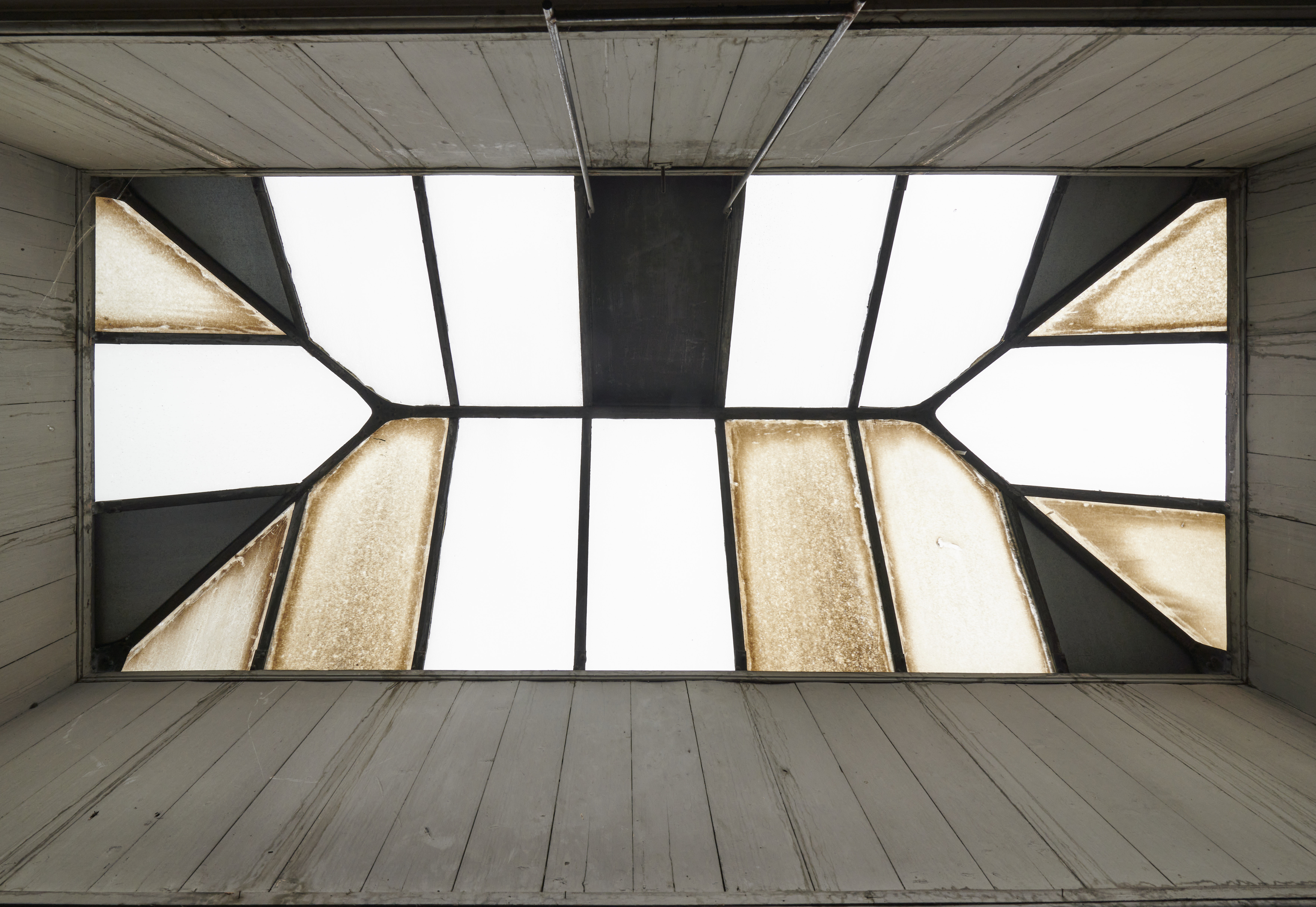 Fotodokumentation Löhnberger Mühle, Lahnstein — Aufnahme des Oberlichtes im 2. OG des Verwaltungsgebäudes