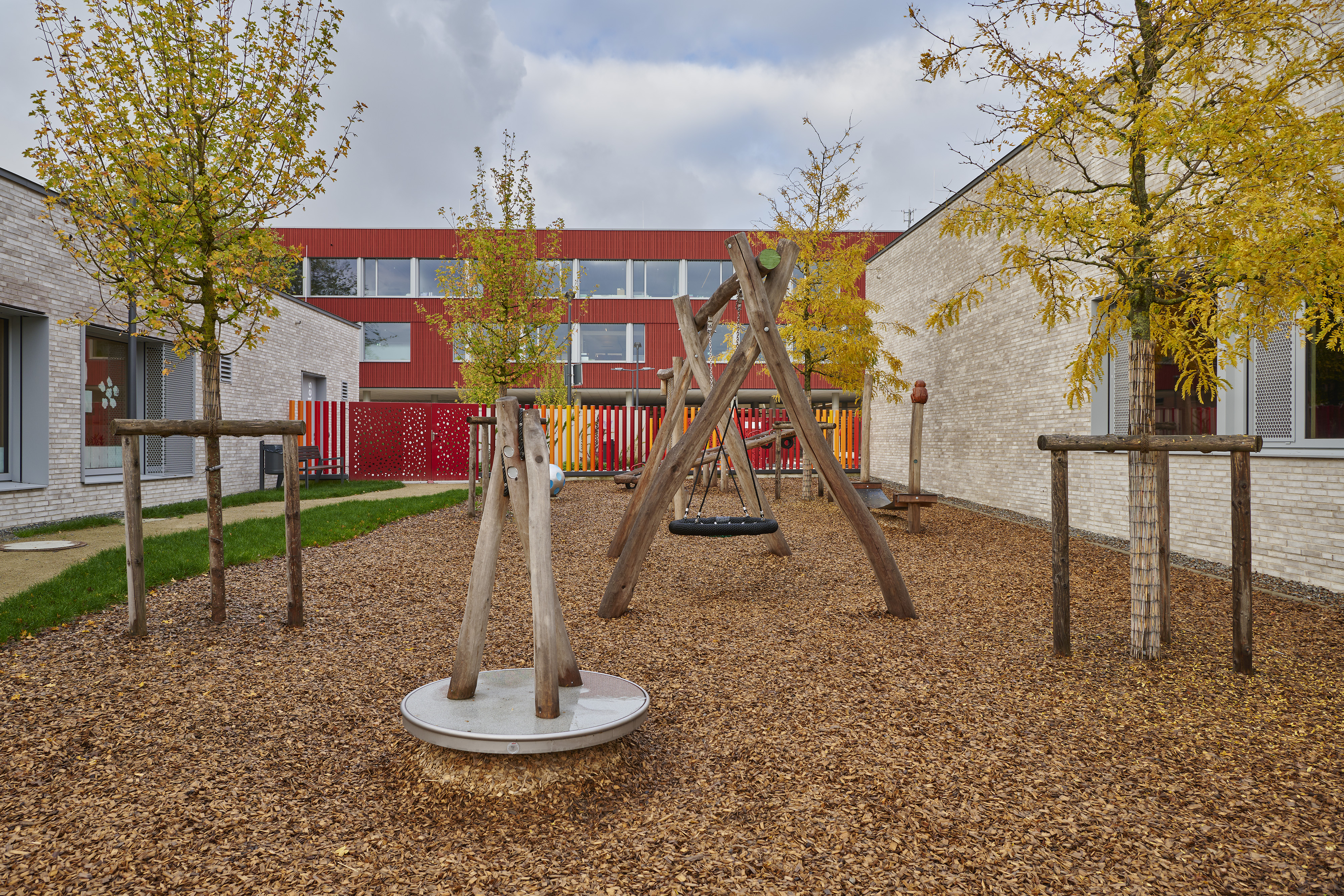 Fotografien Schulkomplex mit Kita und Retentionspark Wobrécken, Esch an der Alzette, Foto 9 von 20