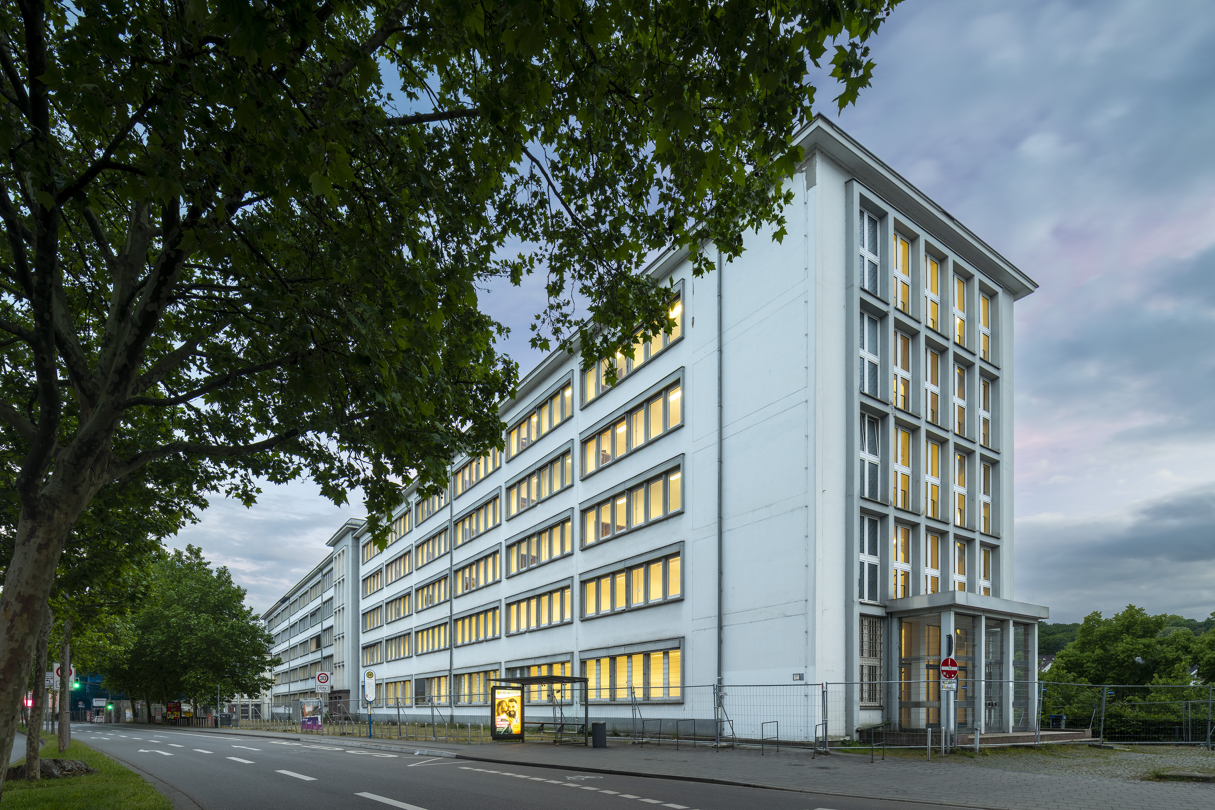 Bestandsdokumentation »Le 52«, ehemaliges Finanzamt Saarbrücken, Foto 1 von 24